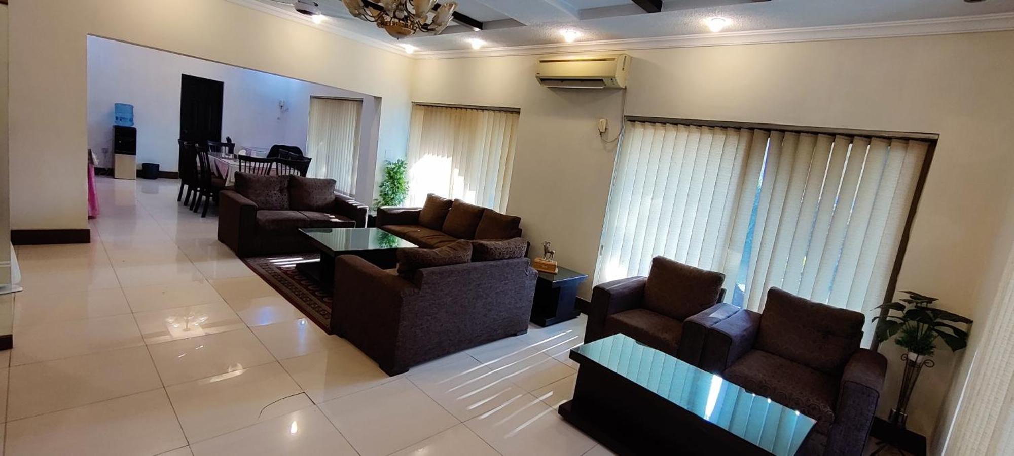 伊斯兰堡 Capri Executive酒店 外观 照片