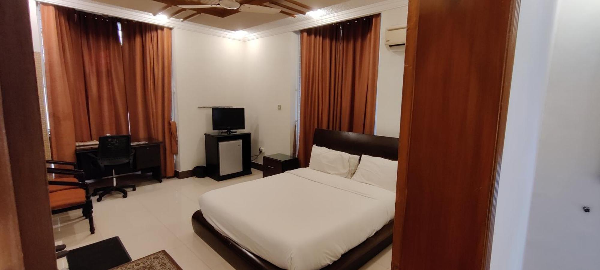 伊斯兰堡 Capri Executive酒店 外观 照片